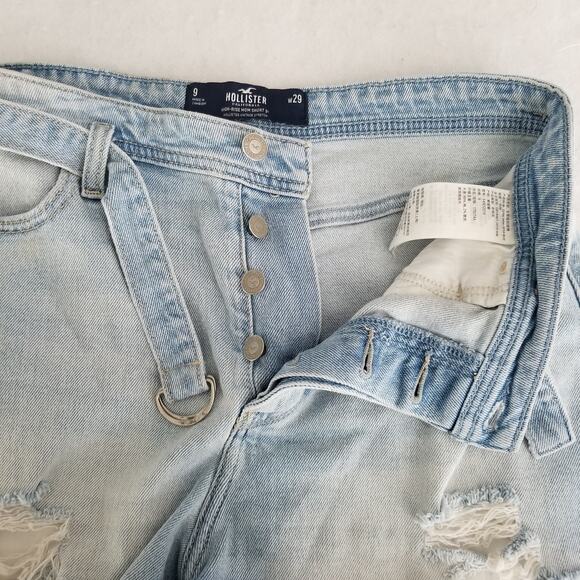 Hollister High Rise Mom 3" Shorts Belted Denim Shorts, Size 9, Waist 29inches - Picture 5 of 8